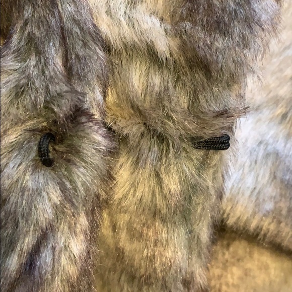 Faux Fur jacket with Animal Ears - Picture 5 of 7